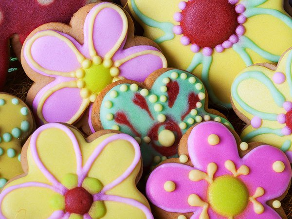 What About Candied Flowers For Cake Decorating