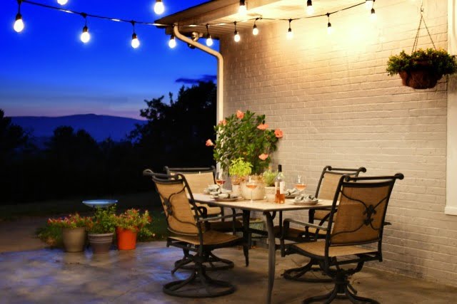 Using House Ideas to Decorate Your Backyard
