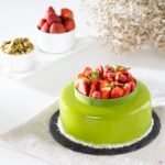 Freshness duration of a decorated cake: estimating how long will it stay appetizing