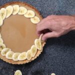 Suggested alt text: 'Learn the expected shelf life of a beautifully decorated cake and how to extend its freshness.'