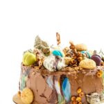 How to decorate sprinkle cake with colorful icing, vibrant mix of sprinkles for a fun, festive finish