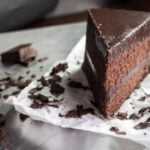 How to Decorate a Rustic Cake: Use edible flowers, twine, and burlap for a charming, rustic look