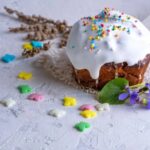 How to Decorate Cake With Star Tip Watch step-by-step video tutorial on how to decorate cake with star tip for a professional finish