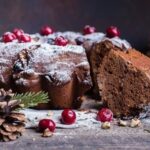 Step-by-step guide on how to decorate mousse cake with chocolate ganache and fresh berries