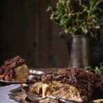 How to Decorate Sides of Cake With Chocolate Step-by-step guide to decorate sides of cake with rich, melted chocolate for a delicious finish