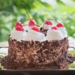 How to Decorate a Semi Naked Cake How to decorate a semi-naked cake: step-by-step guide for stunning results