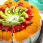 How to Decorate a Wedding Cake With Silk Flowers How to decorate a wedding cake with silk flowers: Step-by-step guide for floral cake design