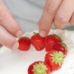 How to Decorate a Cake with Chocolate Shavings: Step-by-Step Guide for Perfect Cake Decorating