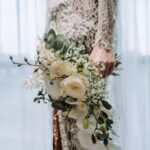 What to Wear to a Wedding in October Outfit inspiration: What to wear to a wedding in October - chic fall colors and light layers