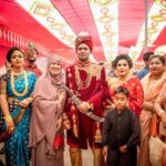 Who Gives Speeches at Weddings Professional wedding speakers, including family, friends, and hired professionals, give speeches at weddings