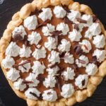 How to decorate a cake without frosting tips: creative icing designs for a naked cake