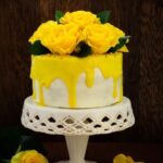 How to Decorate a Chocolate Cake With Whipped Cream How to Decorate a Chocolate Cake with Whipped Cream: Step-by-Step Guide and Tips