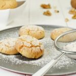 How to Make Sugar Ice Cubes for Cake Decorating How to Make Sugar Ice Cubes for Cake Decorating: Step-by-step tutorial for stunning cake embellishments