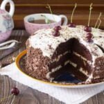 How to Store Cake Before Decorating How to store cake before decorating: refrigerate covered in airtight container to prevent drying