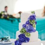 How to Make Flowers to Decorate a Cake Step-by-step guide on how to make flowers to decorate a cake for stunning presentation