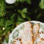 Step-by-step guide on how to make gelatin ice cubes for cake decorating