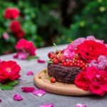 How to Store Cake for Decorating How to store cake for decorating: airtight container in fridge