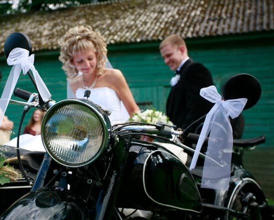 6-8 weeks before the big day