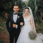 What to Put in Hotel Gift Bags for Wedding Guests Wedding essentials, local treats, and personalized mementos for guests