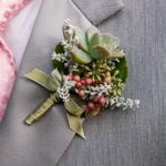 Step-by-step guide on how to make wedding bouquets with fresh flowers and greenery