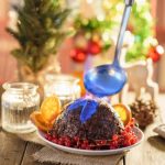 What Do I Need to Decorate a Wedding Cake Fondant, piping bags, edible flowers