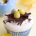 How Ot Make Decorative Leaves for Cakes Step-by-step tutorial with fondant icing