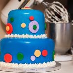 How to Decorate Cakes With Butter Icing Step-by-step guide on how to decorate cakes with butter icing - a perfect tutorial for beginners