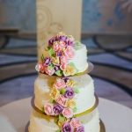 How Much Do Cake Decorators Make at Whole Foods Average salary of cake decorators at Whole Foods. Salary ranges. Cake decorator wages at Whole Foods