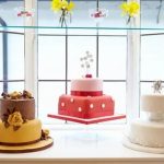 How to Decorate Mini Cakes With Fondant Step-by-step guide on decorating mini cakes with fondant for beginners