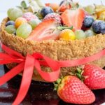 how to decorate a fondant cake with ribbon