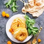 How to Make Caramel Decorations for Cakes Step-by-step guide to crafting delicious caramel designs