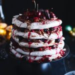 How to Decorate a Cake With Fresh Fruit To.Draw Step-by-step guide on how to decorate a cake with fresh fruit to draw attention